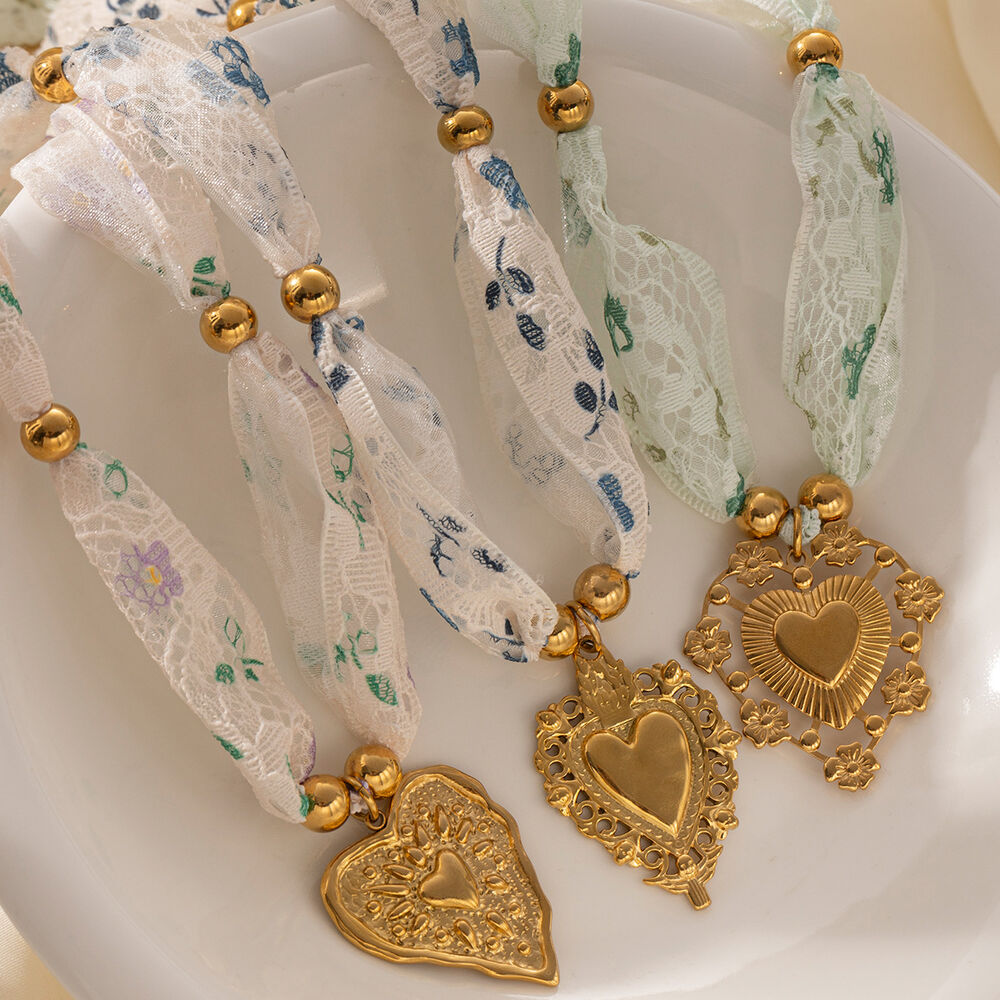 1 Piece Romantic Series Retro Heart Stainless Steel Waterproof Gold Color Long Necklace h5Picture4