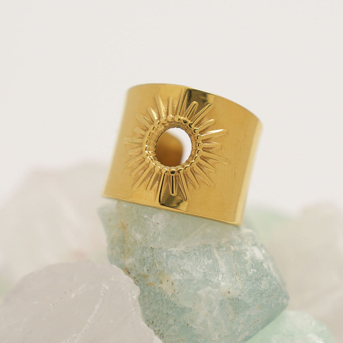 Anillo minimalista de acero inoxidable, resistente al agua, color dorado, de la serie Simple Sun, de 1 pieza h5 Imagen4