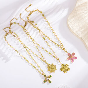 Collier pendentif femme en acier inoxydable doré, motif floral romantique (1 pièce) h5 Image3