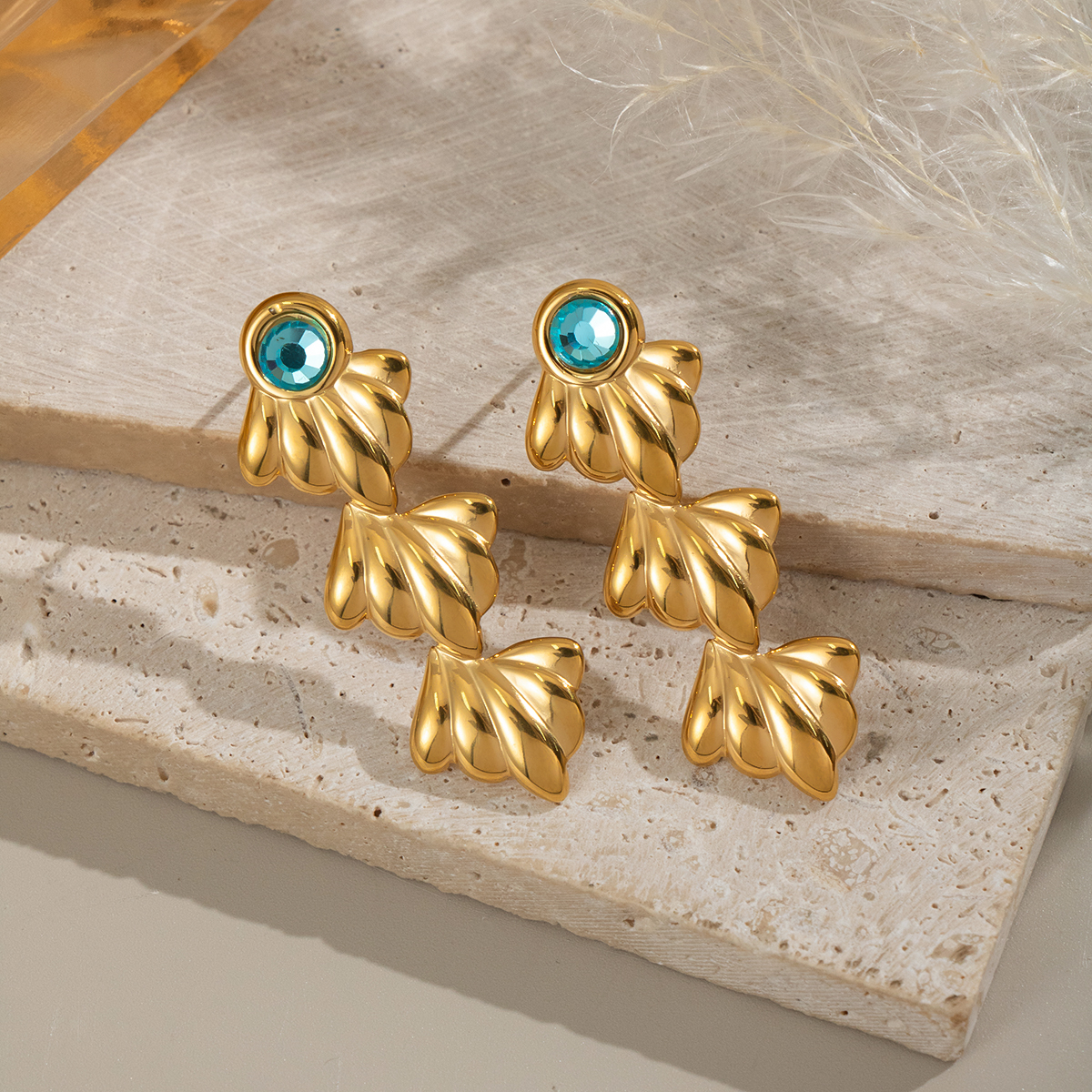 1 Pair Shell Stainless Steel Waterproof Gold Color Dangle Earrings Picture5