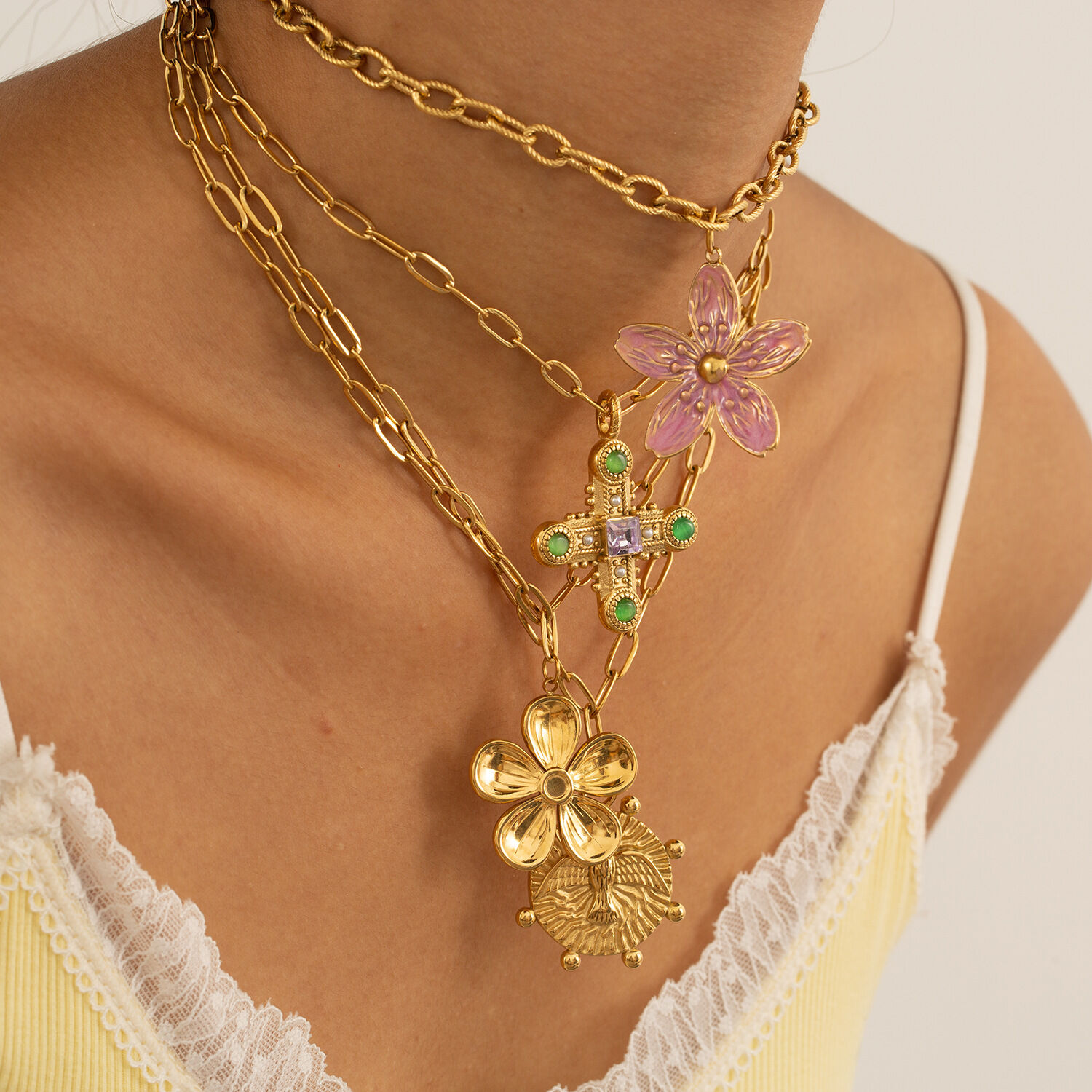 1 Piece Romantic Flower Stainless Steel Waterproof Gold Color Women's Pendant Necklaces