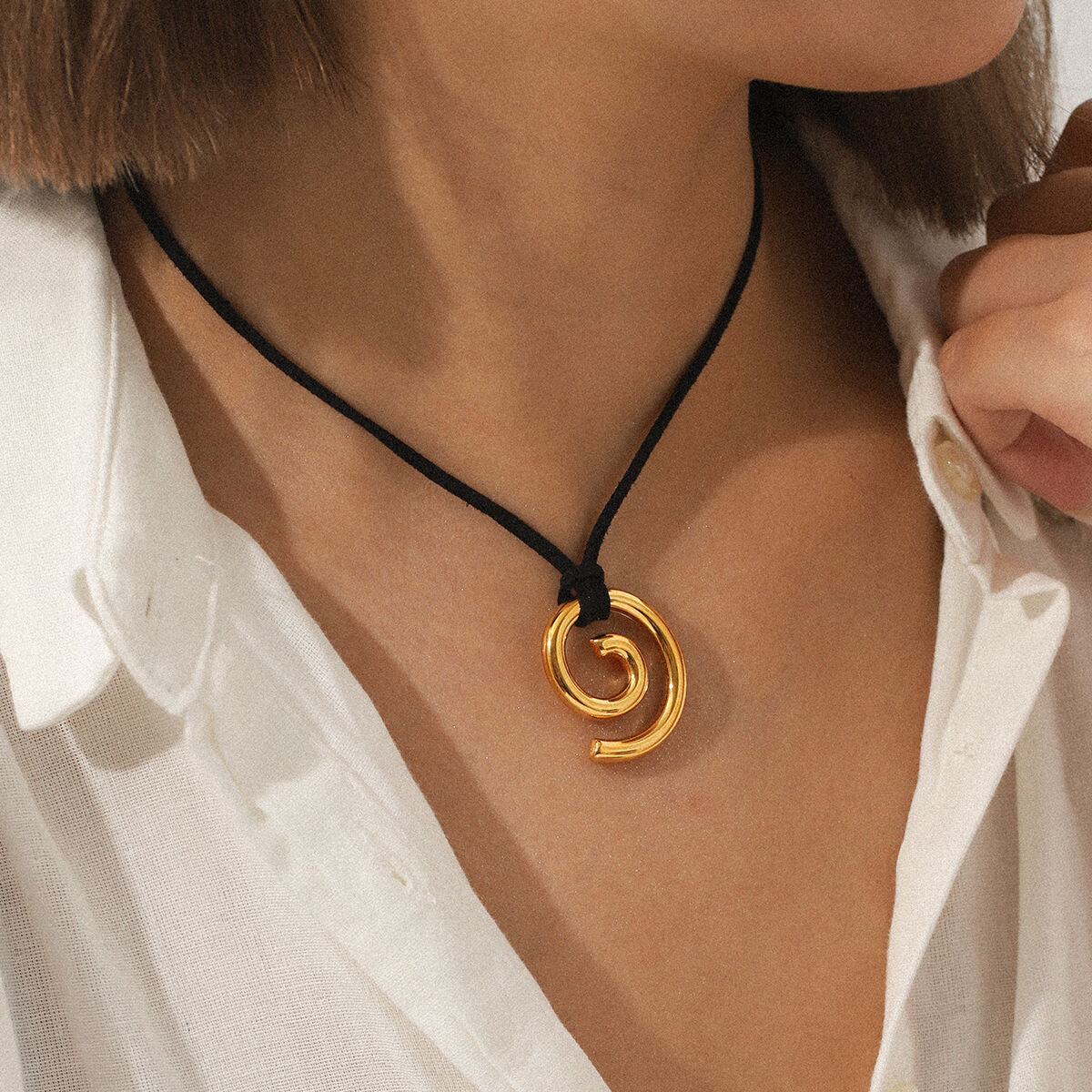 1 Piece Simple  Daily Lines Stainless Steel Waterproof  Women's Pendant Necklaces