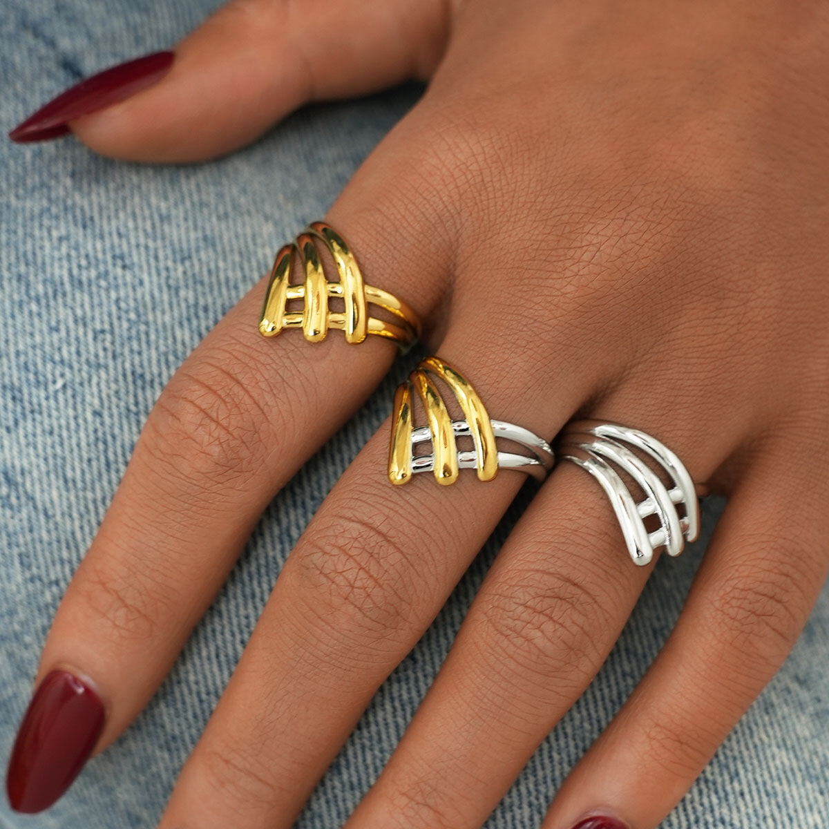 Anelli minimalisti color oro impermeabili in acciaio inossidabile dalla forma irregolare, casual e semplice, da 1 pezzo Immagine6