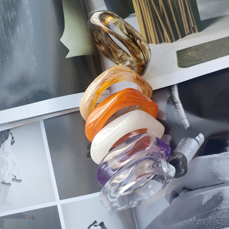 Bracciali da donna in acrilico della serie Simple, stile retrò, forma irregolare, colore sfumato.
