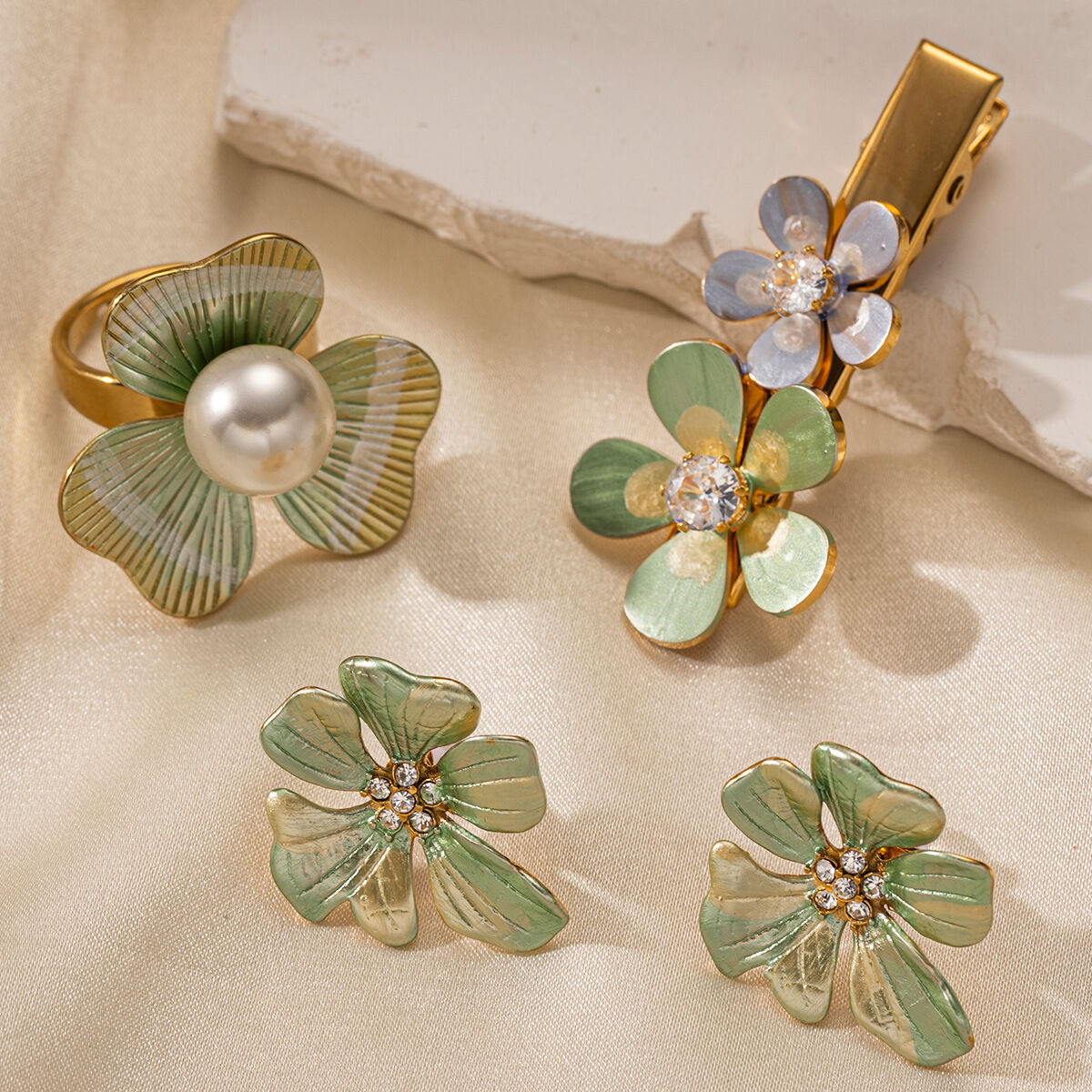 1 Piece Retro Flower Stainless Steel Hair Clip 2