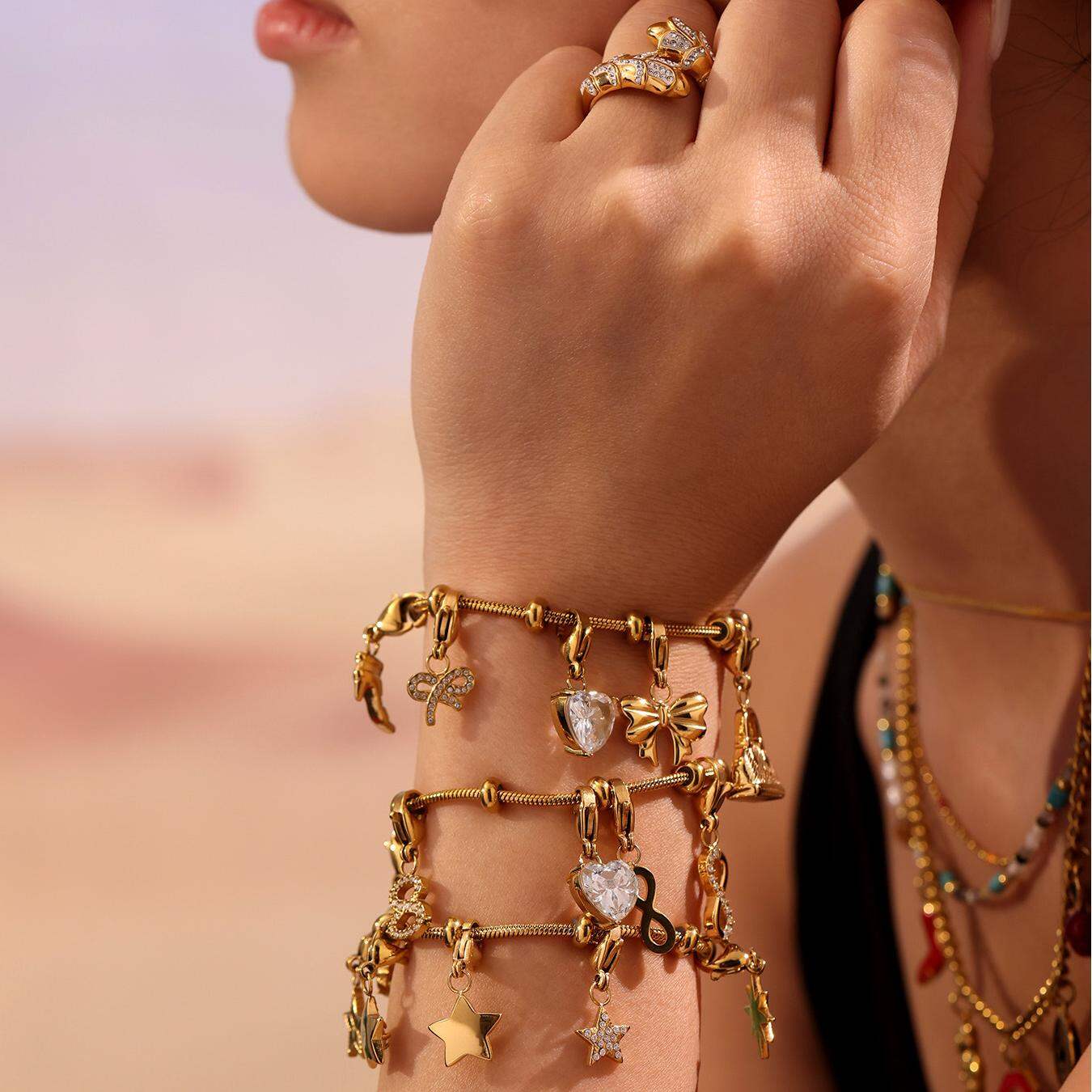 Braccialetti con ciondolo da donna color oro impermeabile in acciaio inossidabile a forma di cuore delicato, 1 pezzo h5 Immagine2