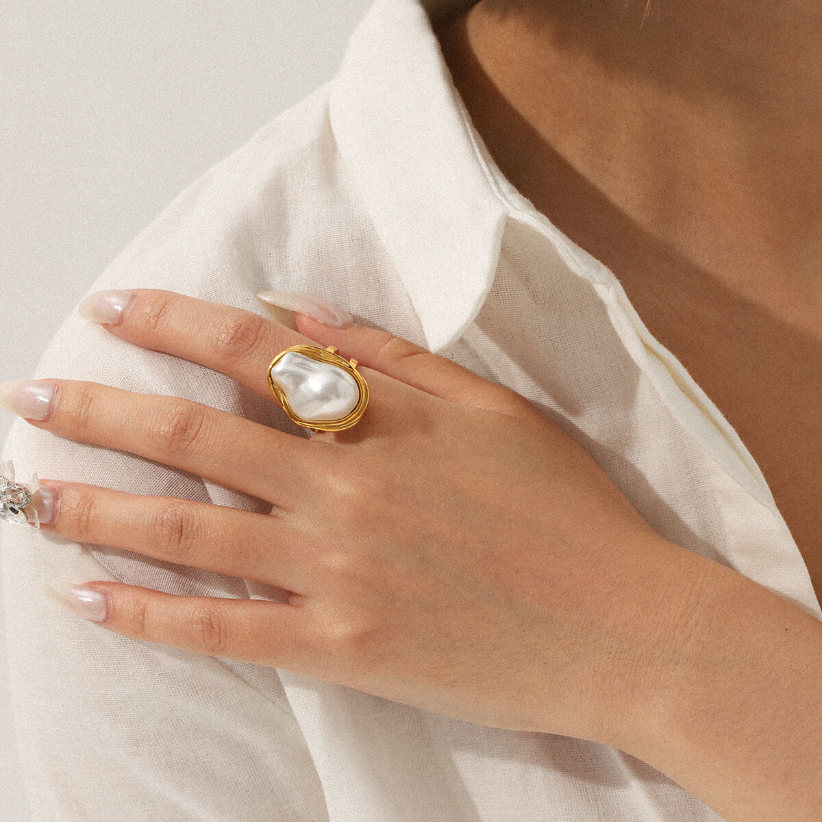 Bague simple et élégante au quotidien, en acier inoxydable, de forme irrégulière et imperméable (1 pièce). h5Image5