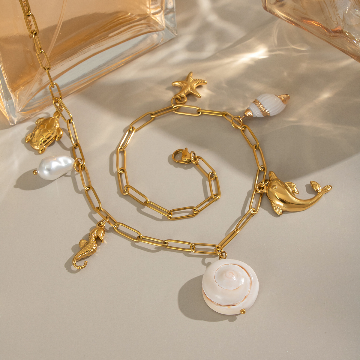 1 Stück Halskette mit Anhänger aus natürlicher Muschel, Edelstahl, wasserdicht, goldfarben Bild2