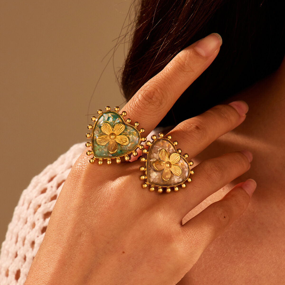 1 Stück Herzförmiger Edelstahl-Statement-Ring, wasserdicht, goldfarben