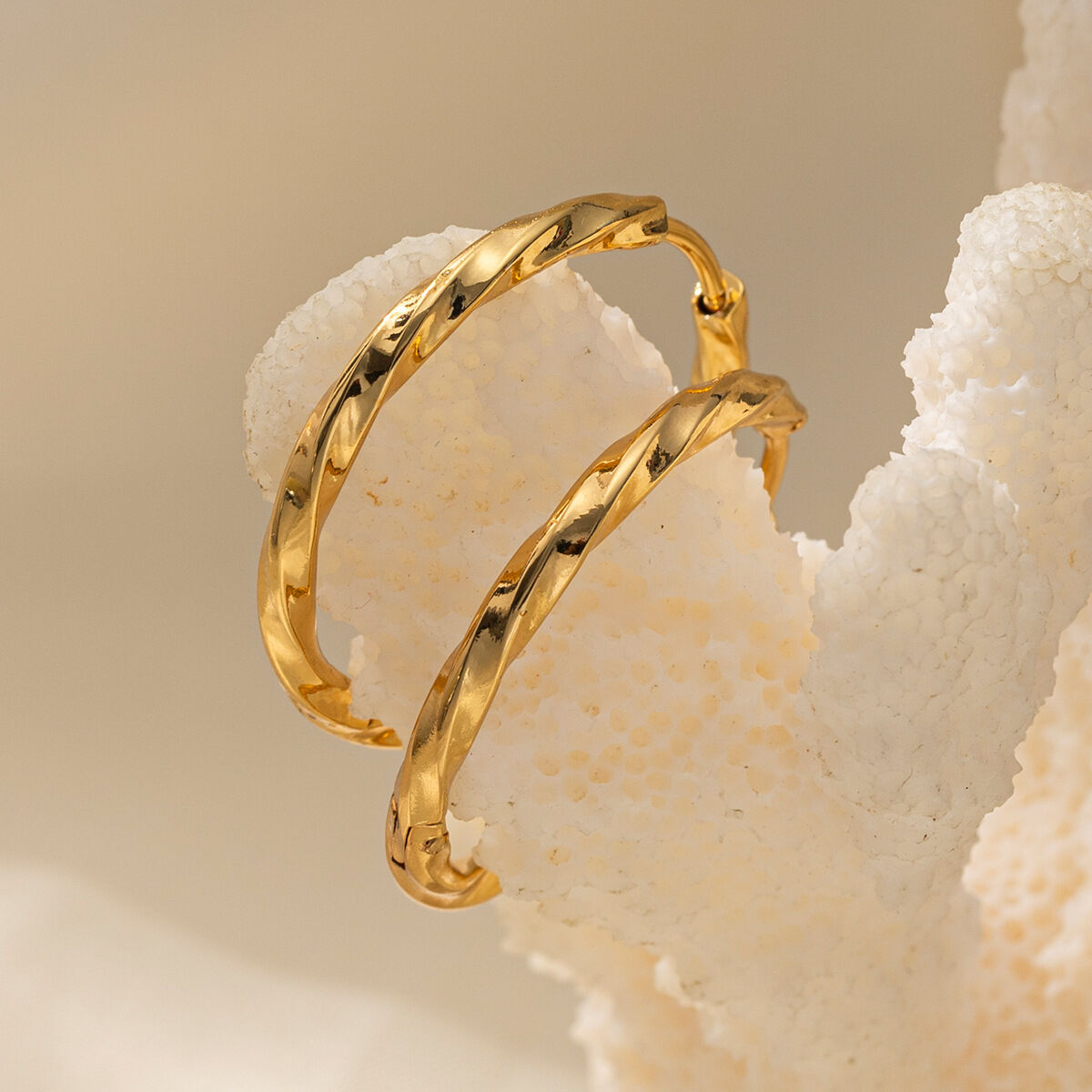 1 Pair Stainless Steel Waterproof Gold Color Hoop Earrings Picture4