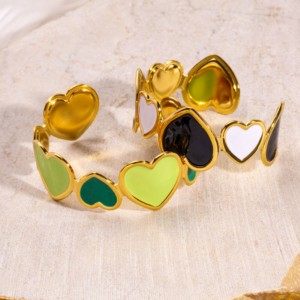 Simple Daily Stainless Steel Waterproof Women's Bracelet with Heart Shape h5Picture3