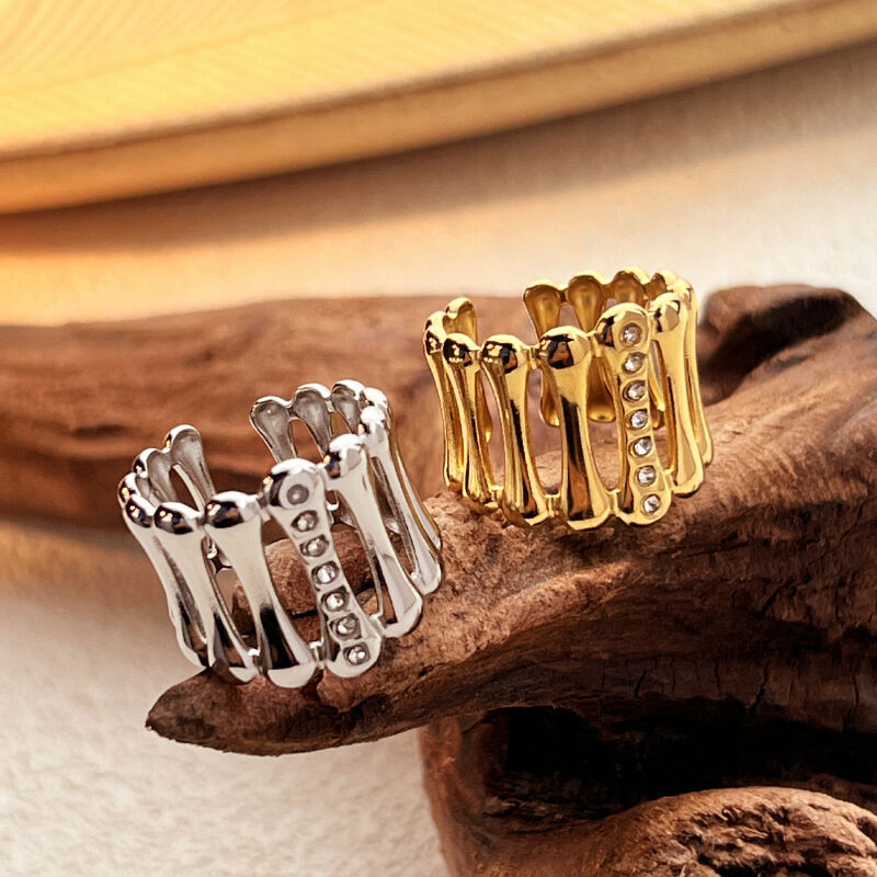 1 Piece Classic Stainless Steel Waterproof Gold Color Zircon Statement Ring