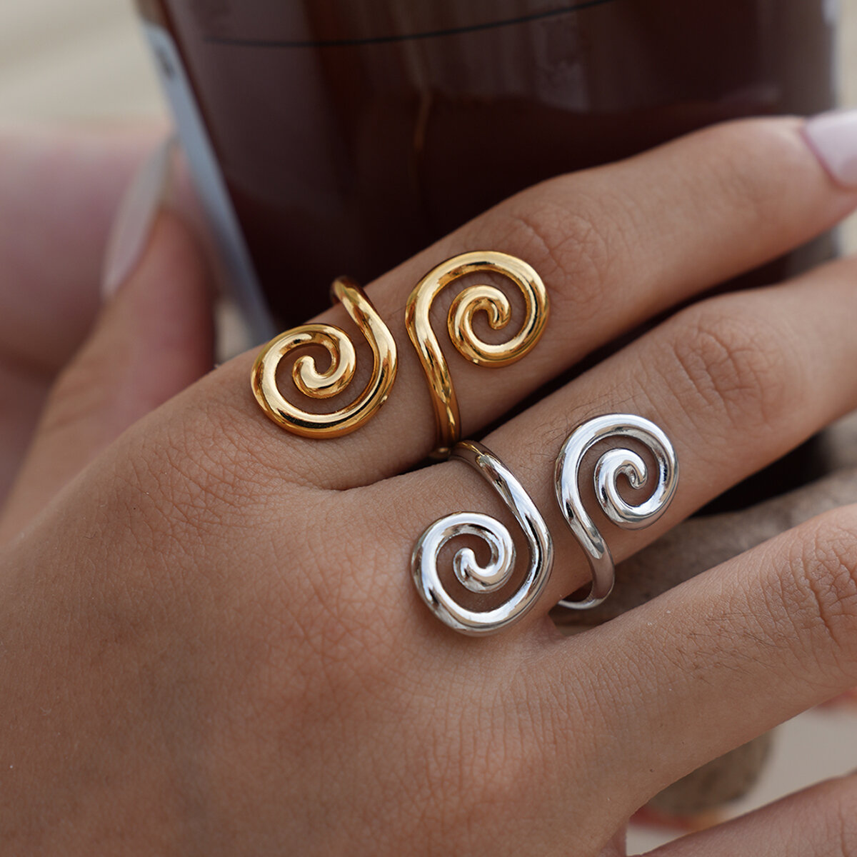 1 Piece Retro Circle Stainless Steel Waterproof Gold Color Women's Statement Rings h5 Picture3