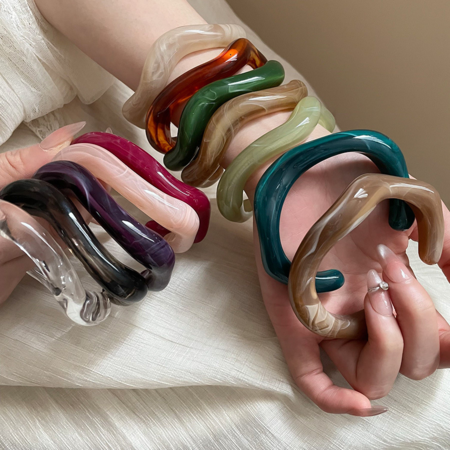 1 Piece Irregular Shape Gradient Color Acrylic Cuff Bracelet