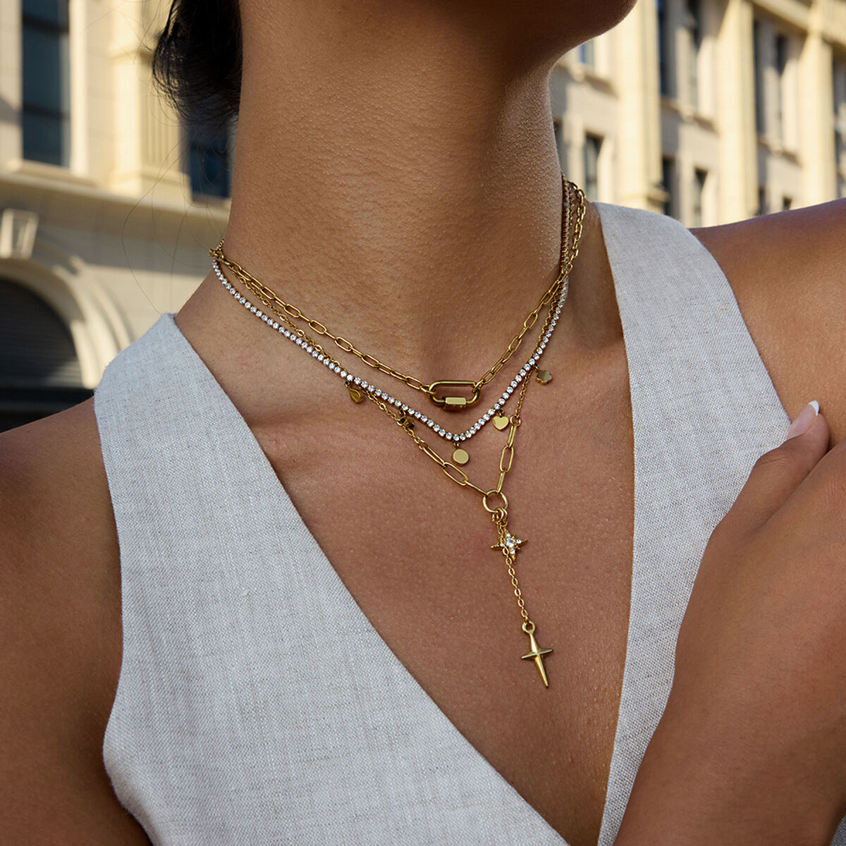 1 pezzo di collana con ciondolo a forma di stella in acciaio inossidabile impermeabile color oro da donna