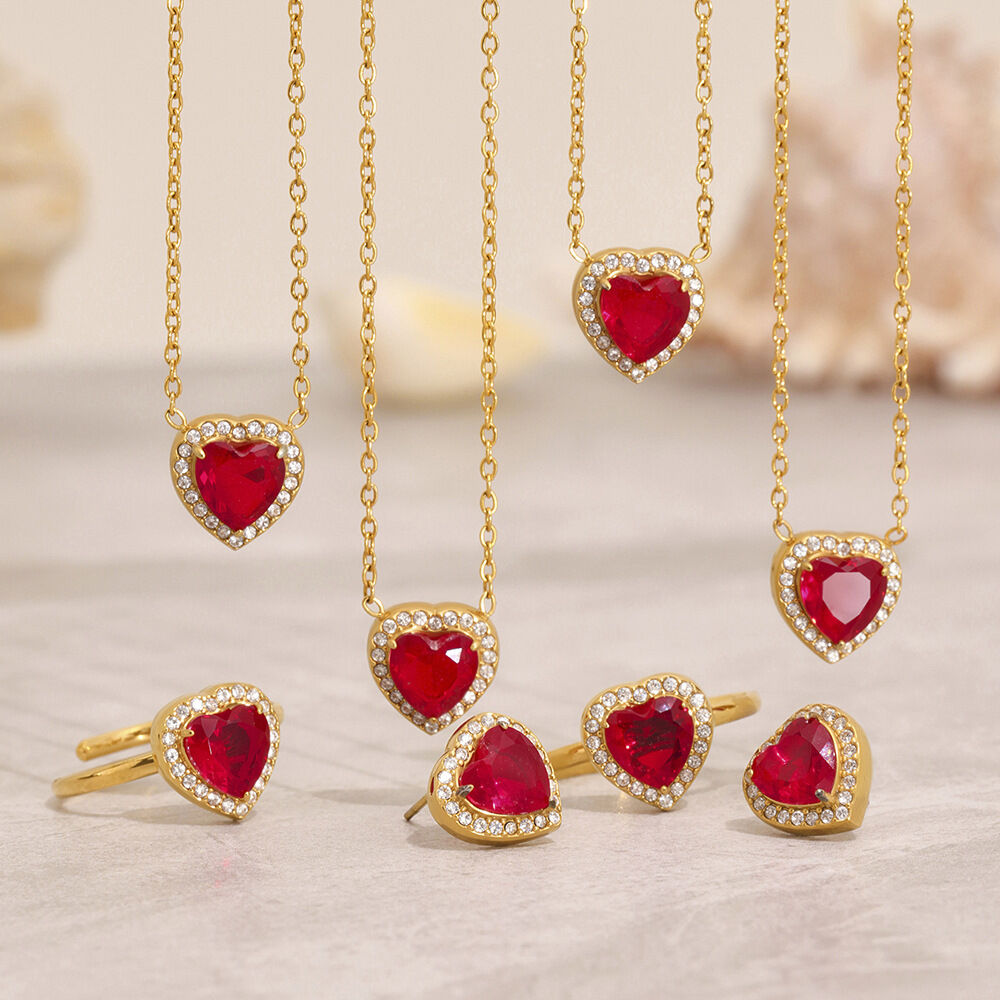Luxurious Series Red Heart Zircon Stainless Steel Waterproof Women's Jewelry Sets Picture2
