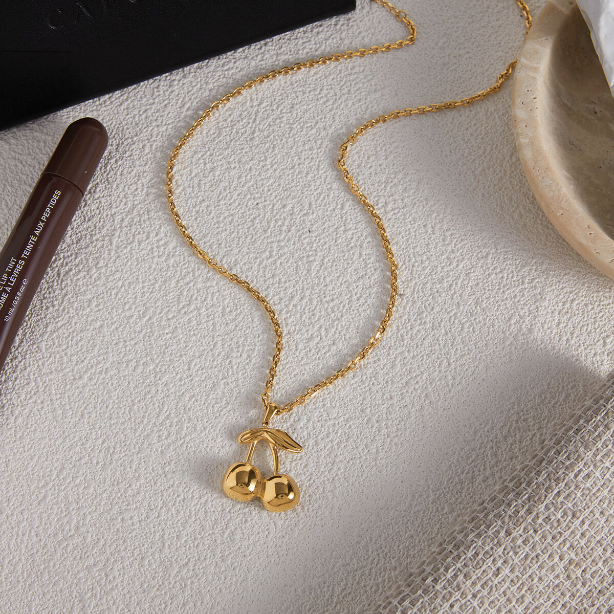 1 Piece Sweet Cherry Stainless Steel Waterproof Gold Color Women's Pendant Necklaces