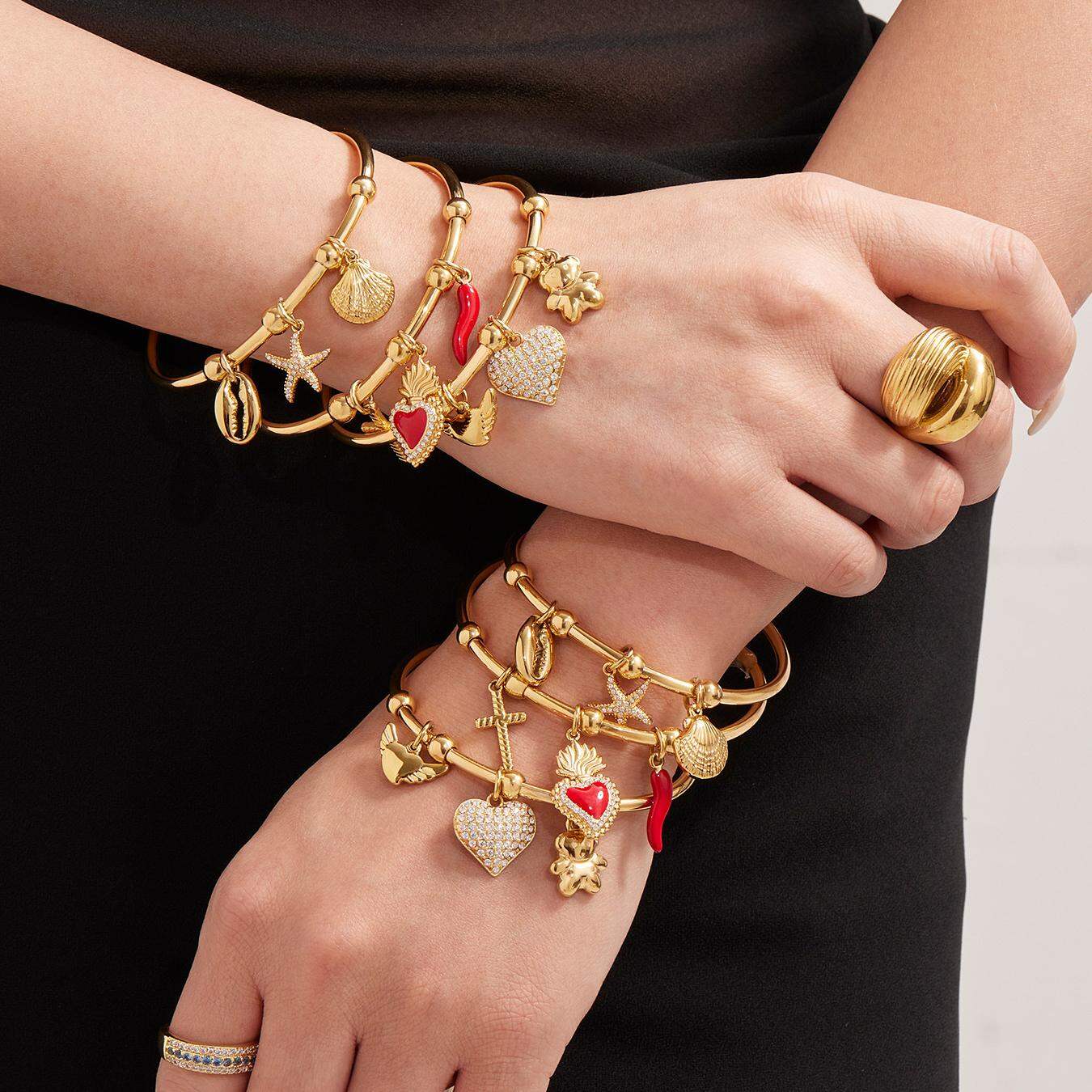 1 Stück elegantes, herzförmiges Armband aus Edelstahl, wasserdicht, goldfarben, mit Zirkonia