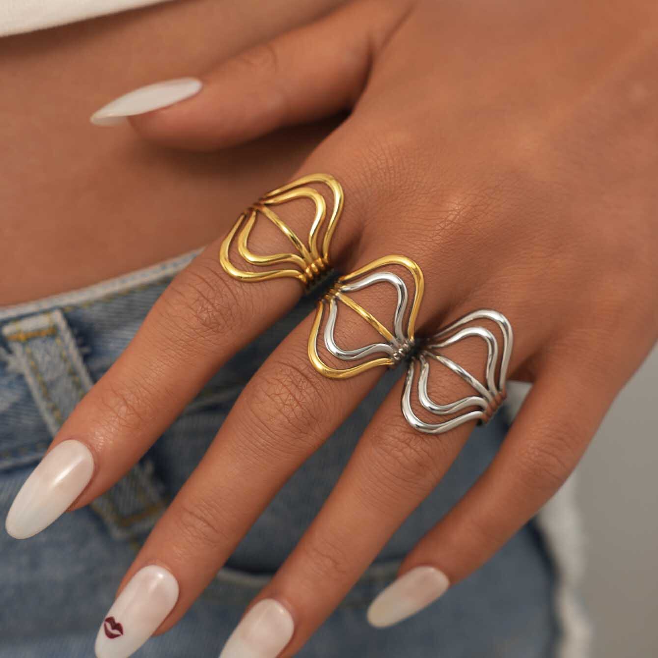 1 pezzo di anelli da donna in acciaio inossidabile, forma irregolare, impermeabili, color oro 2