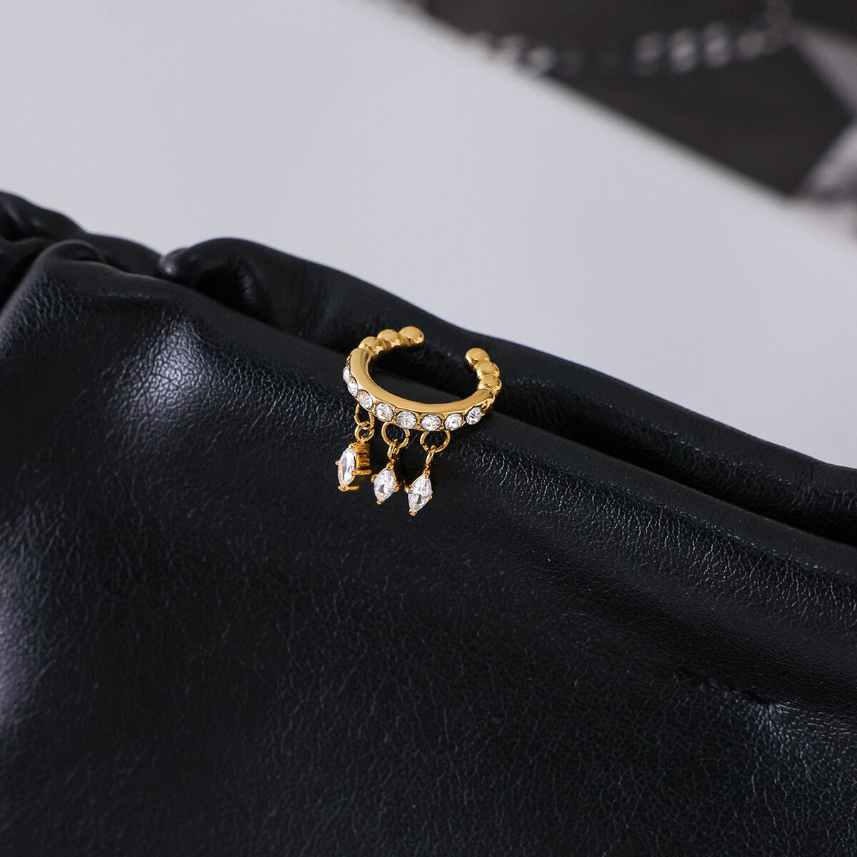 1 Piece Elegant Rhombus Tassel Stainless Steel Waterproof Zircon Women's Ear Cuffs h5 Picture8
