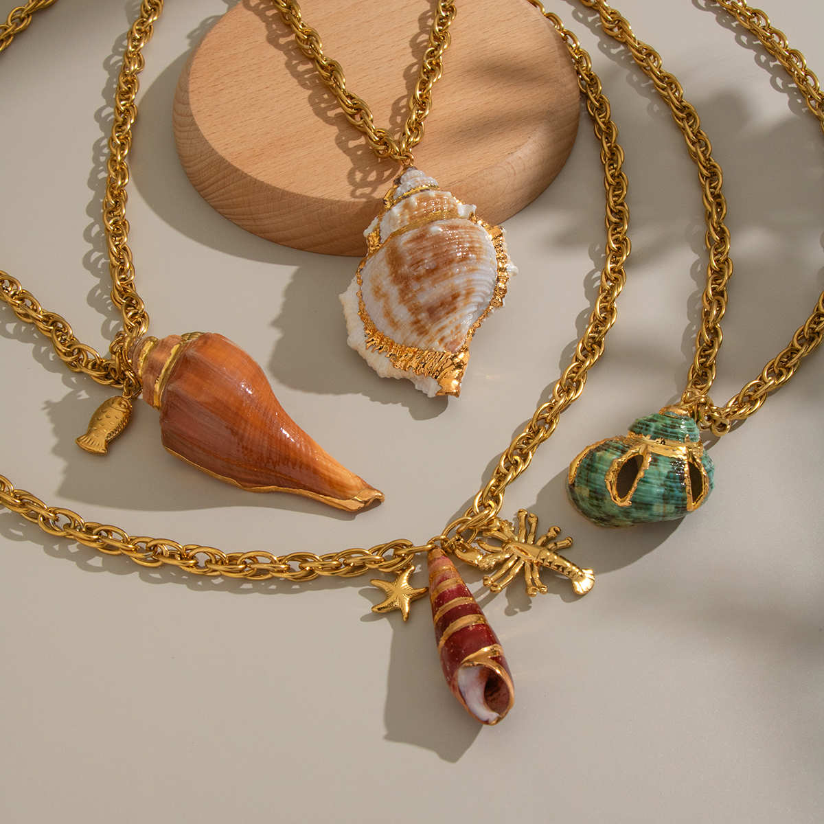 Collana con ciondolo impermeabile in acciaio inossidabile con conchiglia naturale da 1 pezzo