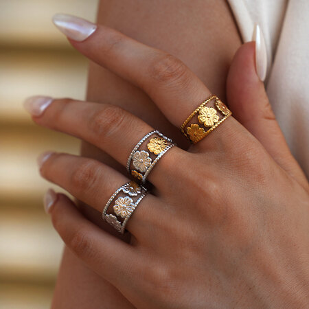 1 Piece Simple Elegant Flower Stainless Steel Waterproof Gold Color Women's Statement Rings