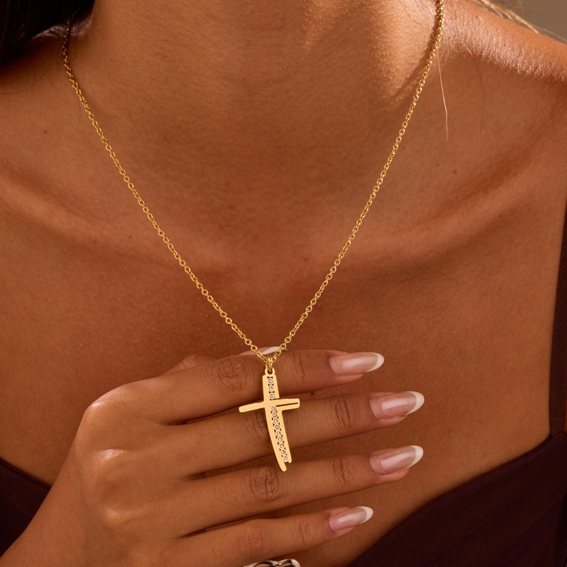 1 pezzo di collana con ciondolo a croce semplice in acciaio inossidabile impermeabile da donna