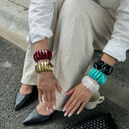 1 Piece Retro Irregular Shape Resin Bangle 2