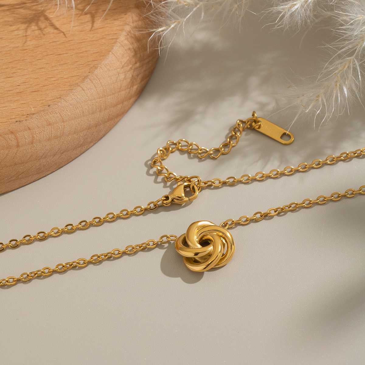 1 Piece Flower Stainless Steel Waterproof Gold Color Pendant Necklace Picture3