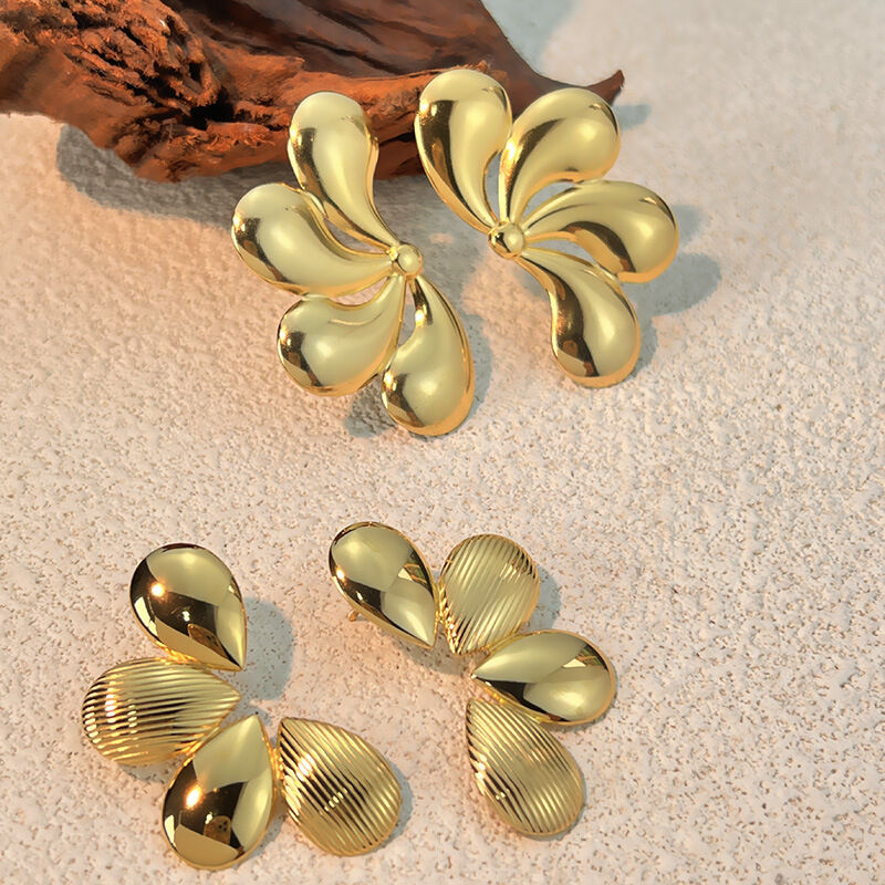 1 Pair Flower Stainless Steel Waterproof Gold Color Stud Earrings