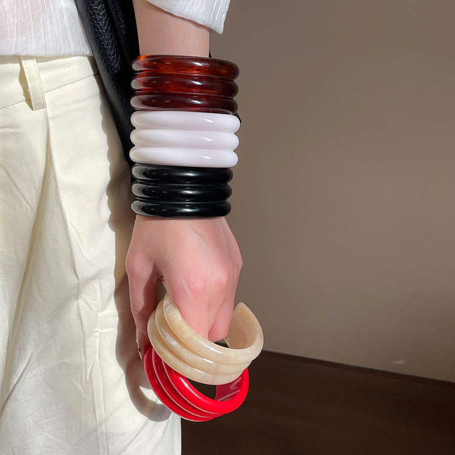 1 Piece Irregular Shape Solid Color Resin Cuff Bracelet h5Picture5