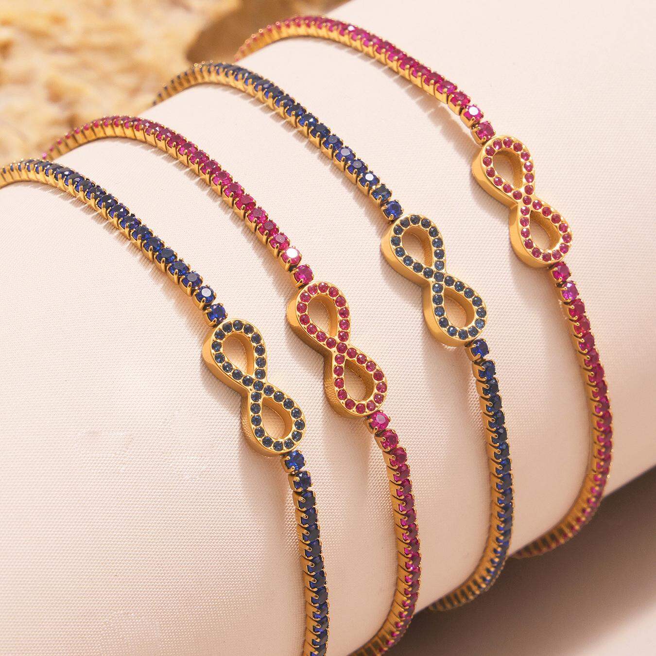 Eleganti set di gioielli da donna color oro impermeabili in acciaio inossidabile Infinity 2