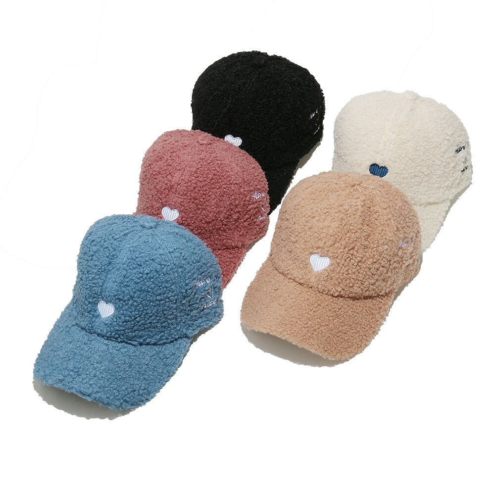 1 Piece Sweet Heart Plush Women's Hat