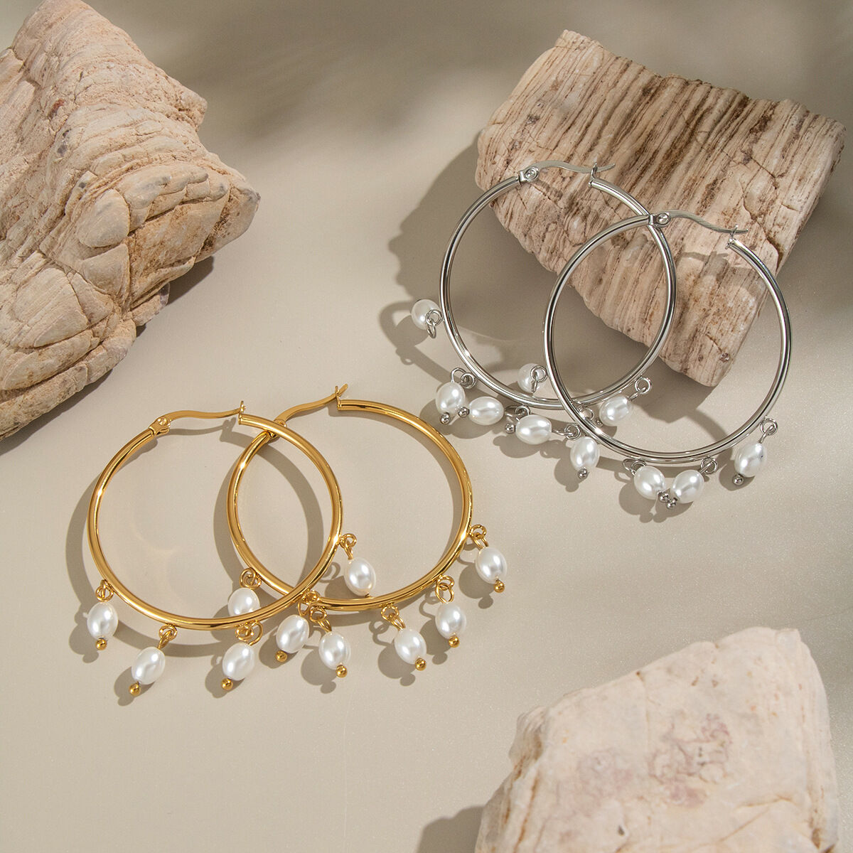1 par de pendientes de aro informales con borlas circulares de acero inoxidable, resistentes al agua, color dorado, para mujer