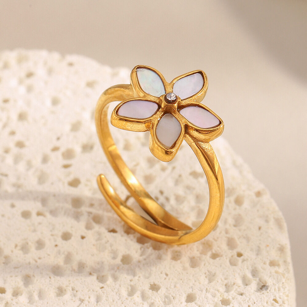 Bague tendance en acier inoxydable doré, couleur coquillage, avec motif floral chic (1 pièce). h5 Image3