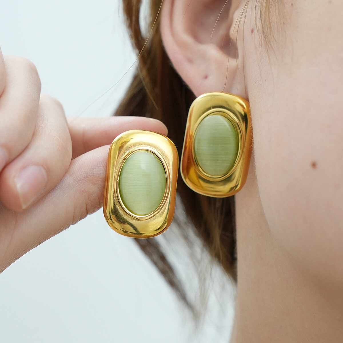 1 paire de boucles d'oreilles à tige rectangulaires élégantes en acier inoxydable couleur or pour femme Image6