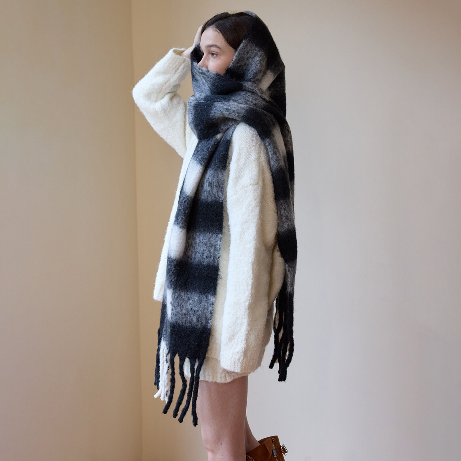 1 Piece Classic Plaid Polyester Women's Winter Scarves h5 Picture2