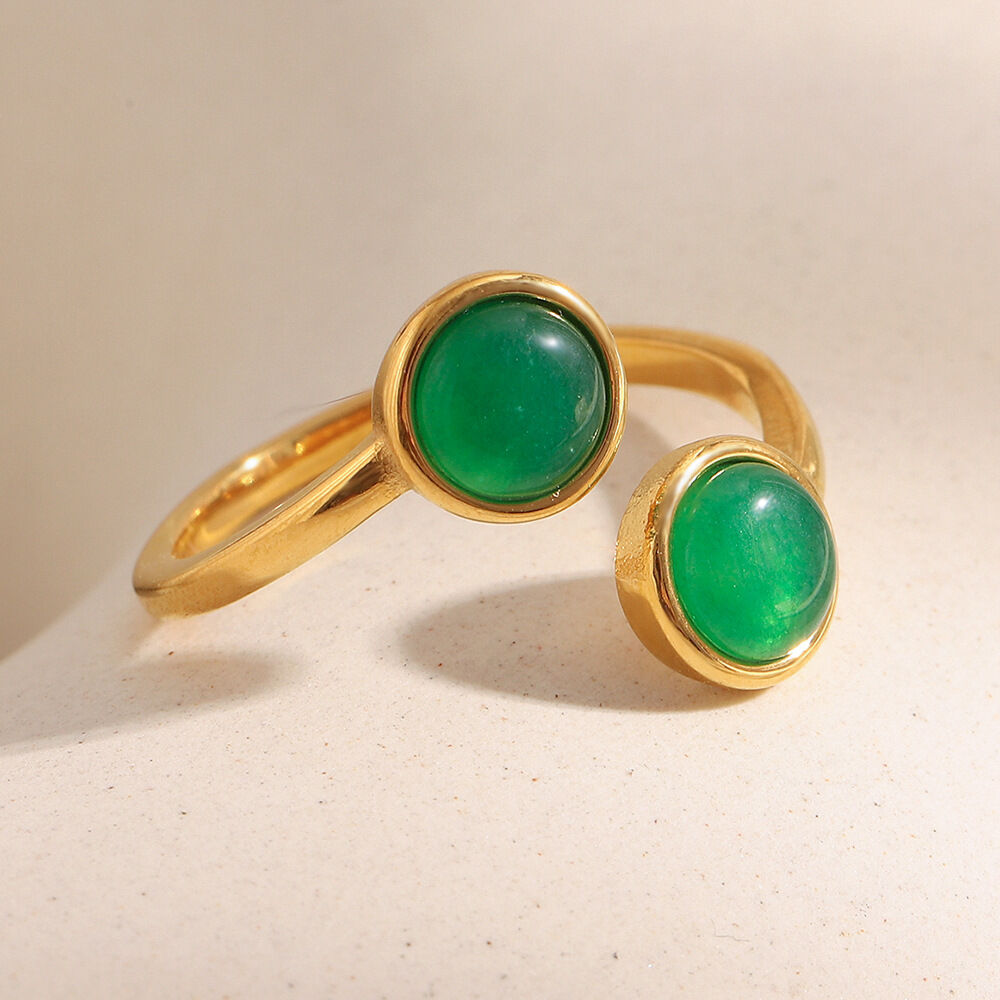 1 Stück klassischer runder Damenring aus Edelstahl, wasserdicht, goldfarben, mit Naturstein 2