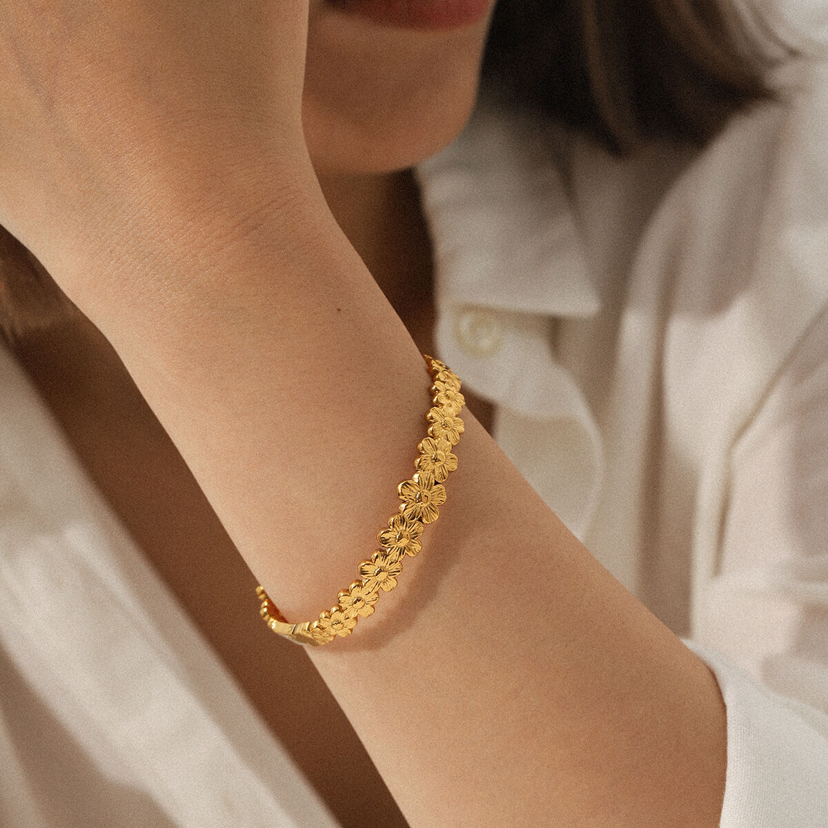 Bracelet jonc simple pour femme, motif floral quotidien, en acier inoxydable étanche, couleur or (1 pièce) 2