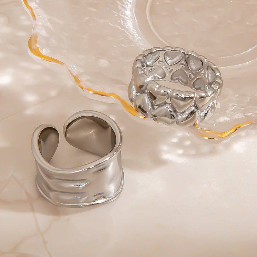 Bague simple et décontractée en acier inoxydable de forme irrégulière