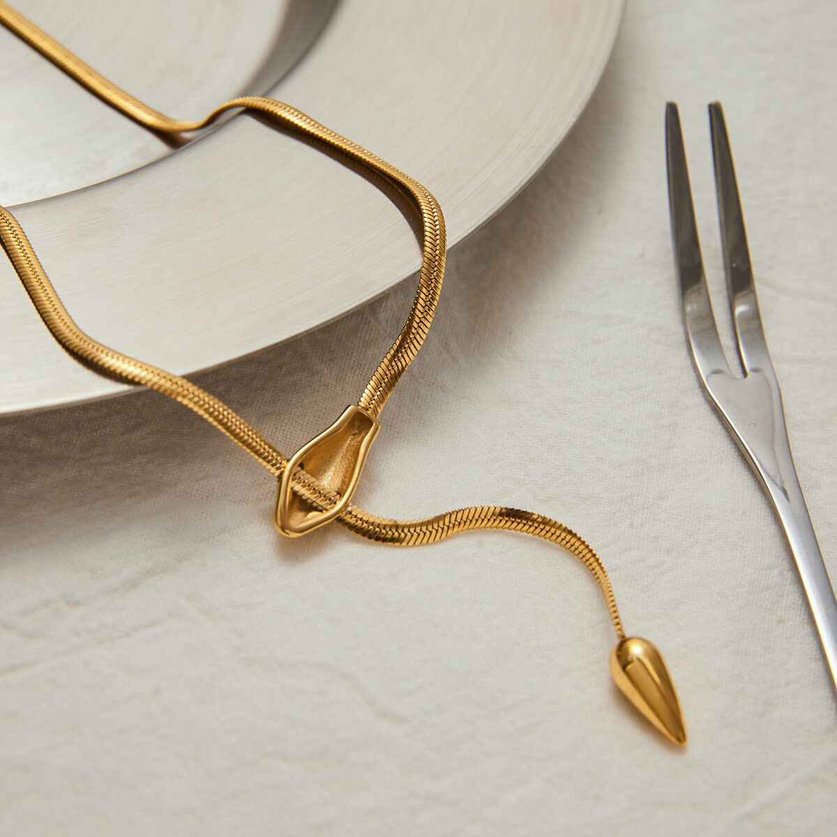 1 Piece Shinning Snake Stainless Steel Waterproof Gold Color Women's Pendant Necklaces h5 Picture6