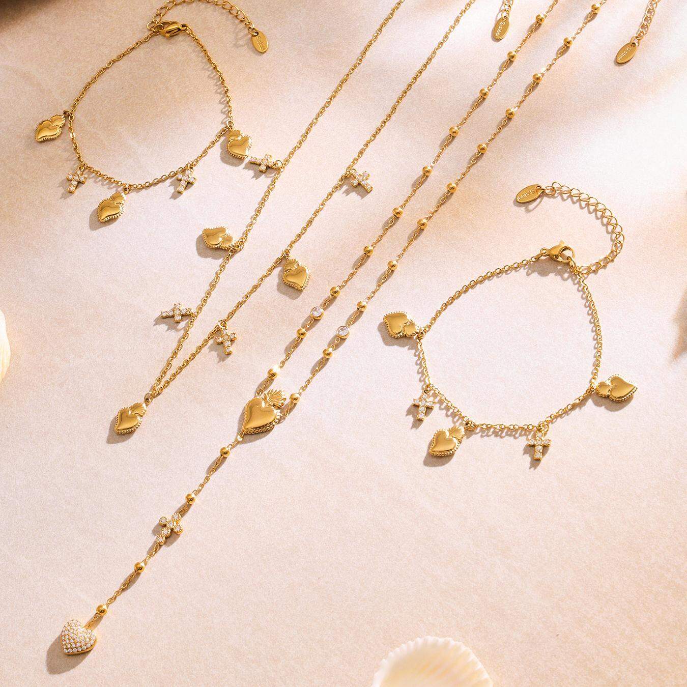 Set di gioielli da donna in acciaio inossidabile color oro impermeabile con croce a forma di cuore della serie romantica 2