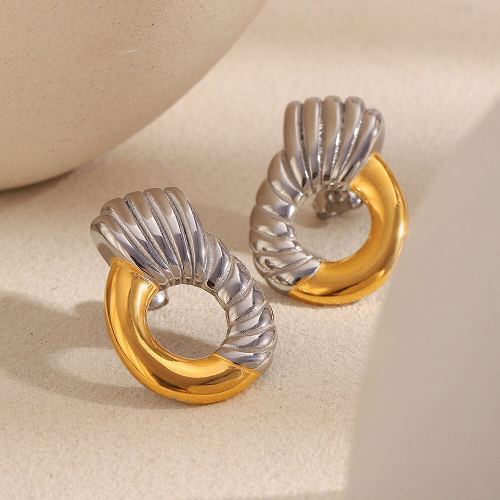 1 Pair Casual Circle Stainless Steel Waterproof Gold Color Women's Stud Earrings h5Picture3