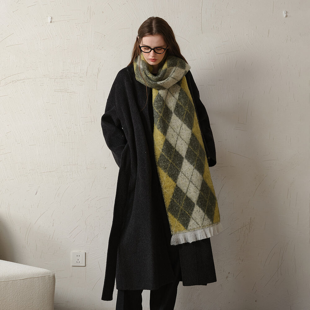 1 Piece Classic Rhombus Polyester Women's Winter Scarves h5Picture4