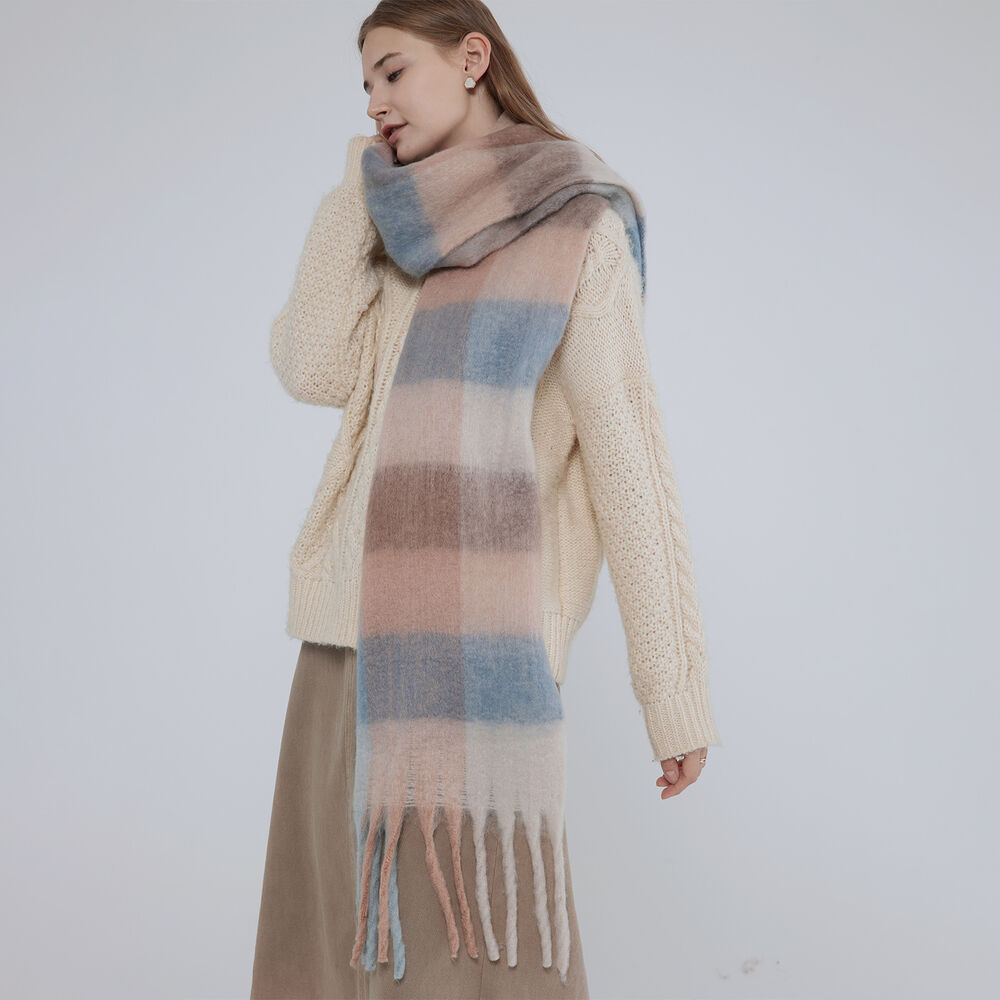 1 Piece Elegant Plaid Polyester Women's Winter Scarves h5Picture3