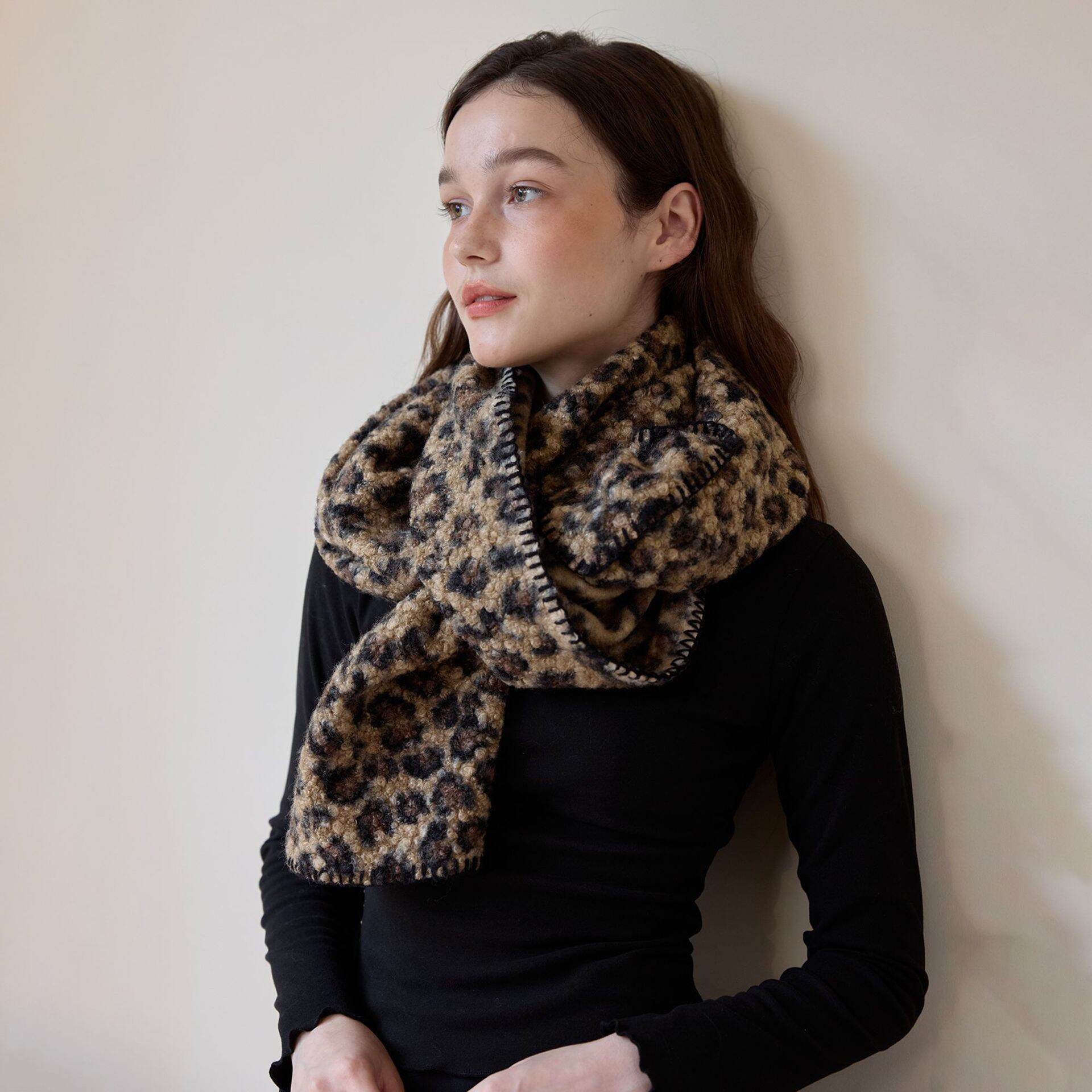1 Piece Retro Leopard Print Polyester Women's Winter Scarves 2