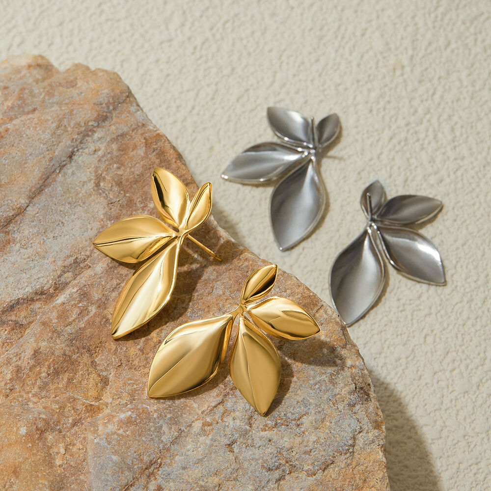 1 Pair Natural Flower Stainless Steel Waterproof Gold Color Women's Stud Earrings h5Picture6