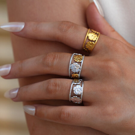 1 Piece Simple Elegant Flower Stainless Steel Waterproof Gold Color Women's Statement Rings 2