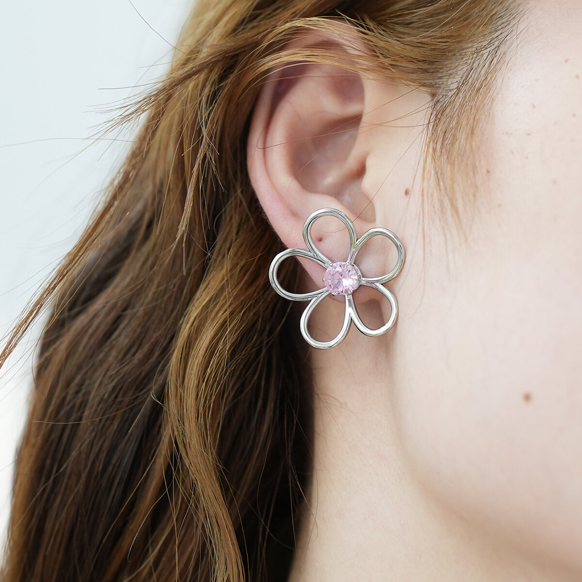 1 Pair Simple  Natural Flower Stainless Steel Waterproof   Women's Stud Earrings