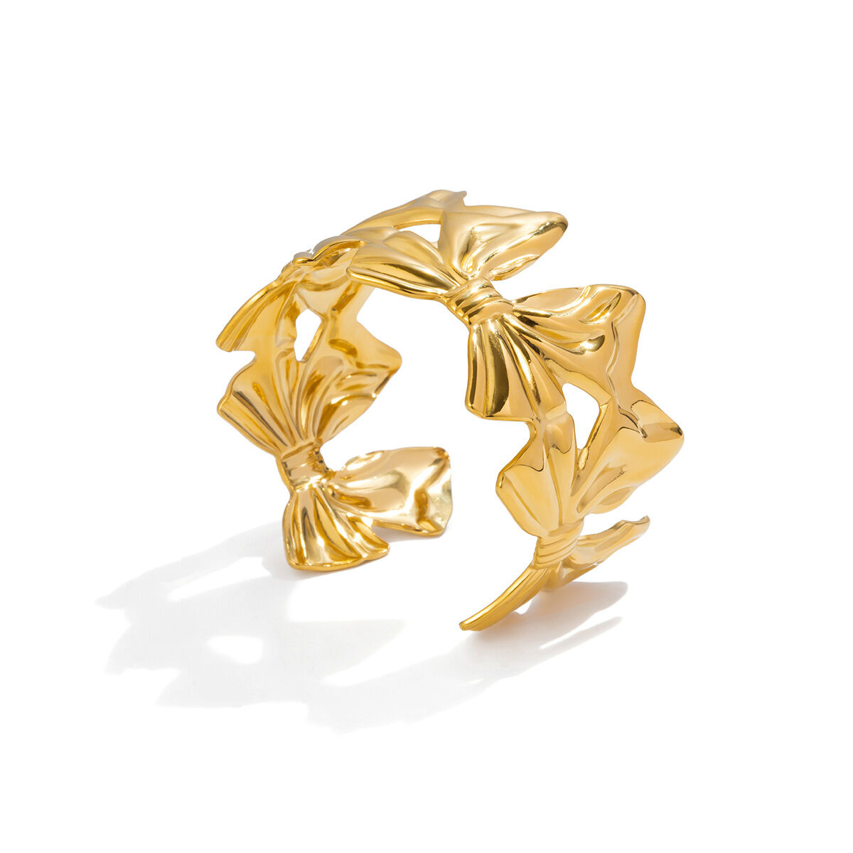 1 Stück elegantes, wasserfestes Armreif-Armband mit Schleifenknoten aus Edelstahl in Goldfarbe für Damen 